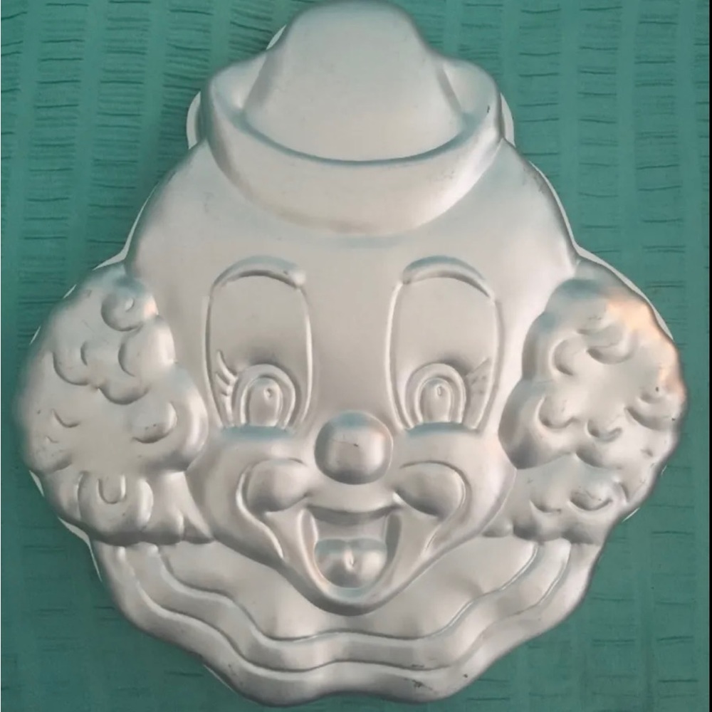Vintage Retired 1989 WiILTON HAPPY CLOWN FACE Cake Pan Mold #2105-802